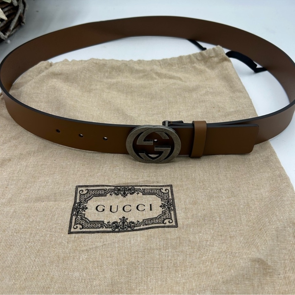 Men’s Gucci, interlocking G leather brushed silver belt, size 105 cm/42